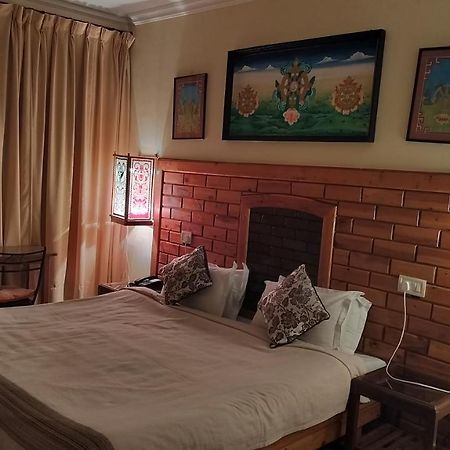Auspiscious Him View Hotel McLeod Ganj Esterno foto