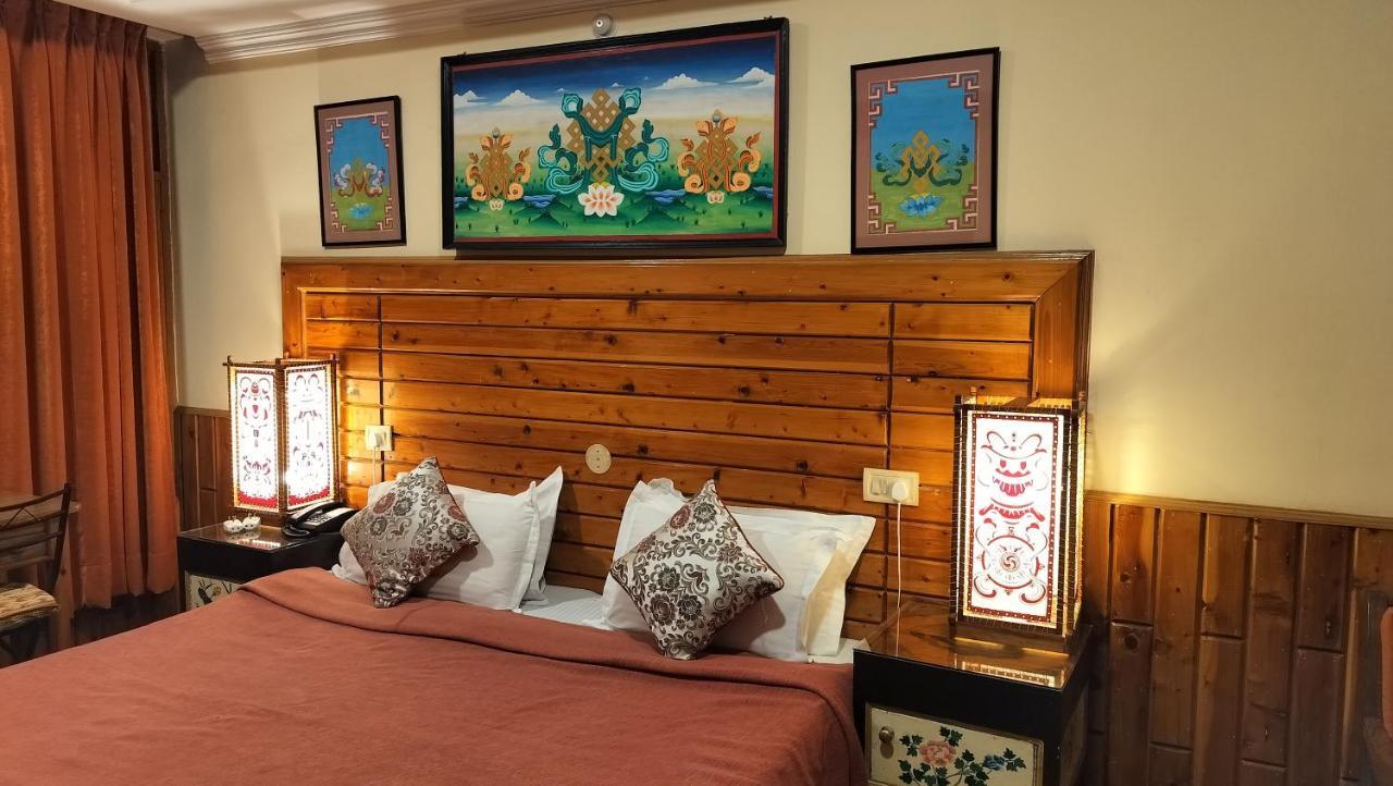 Auspiscious Him View Hotel McLeod Ganj Esterno foto