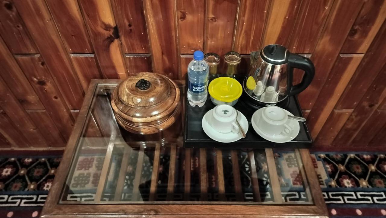 Auspiscious Him View Hotel McLeod Ganj Esterno foto
